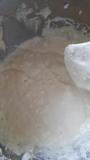 奶油奶酪轻芝士低糖低油八寸奶酪戚风蛋糕的做法 步骤9