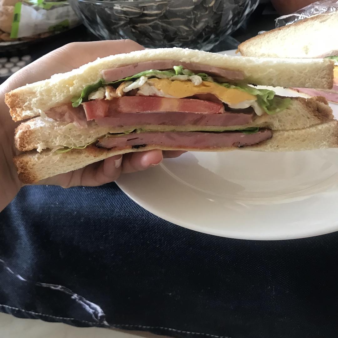 超厚超满足的沼三明治