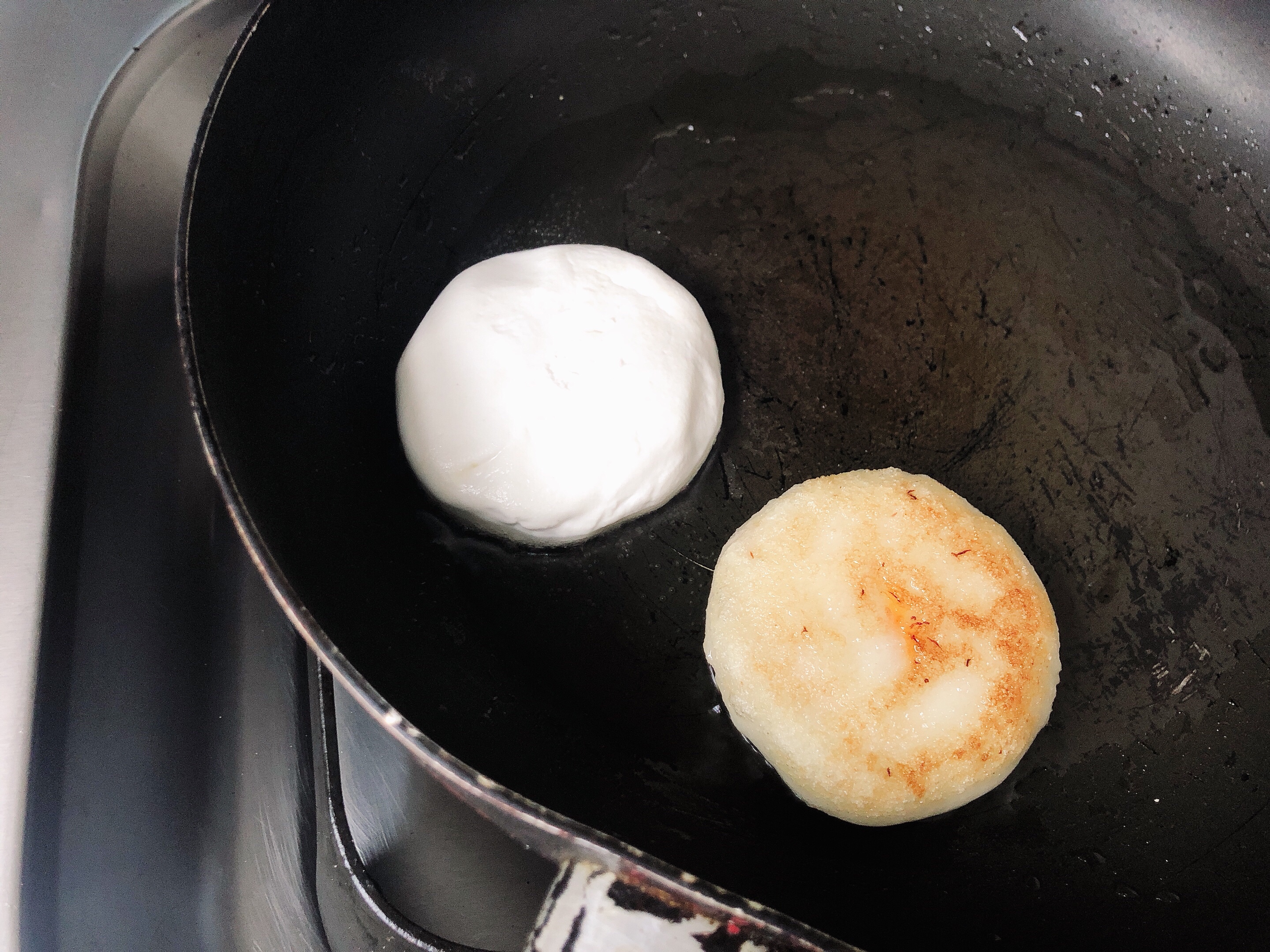 红薯芝士糯米饼 平底锅版的做法 步骤5
