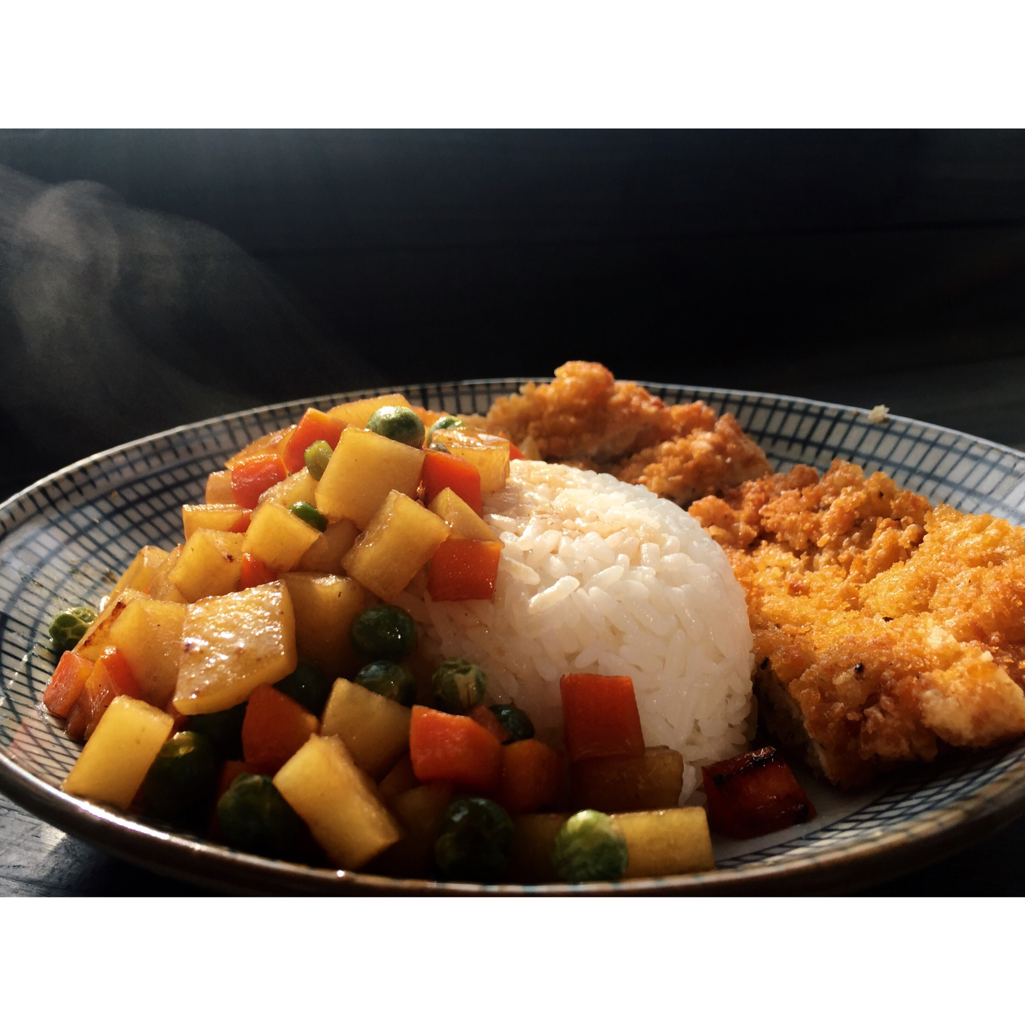 温大人做的炸鸡排咖喱饭