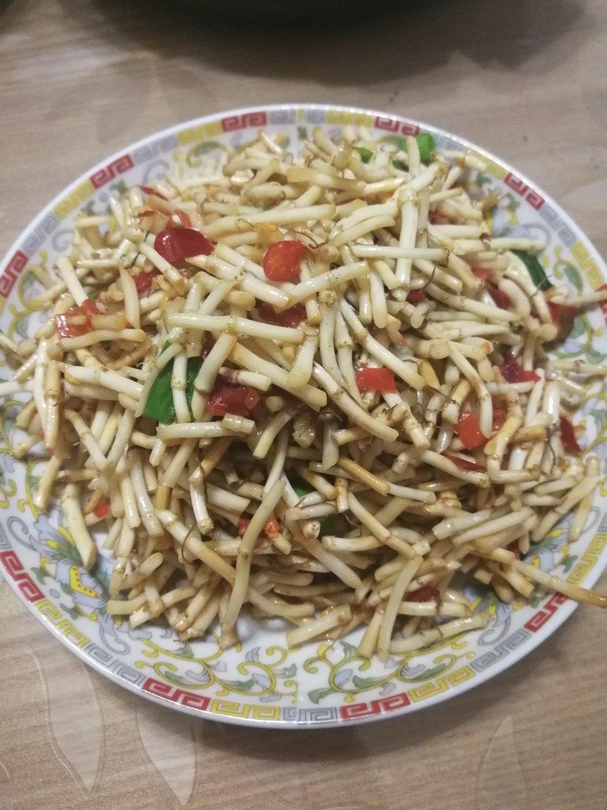 凉拌鱼腥草