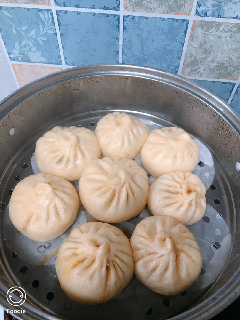 西红柿面皮儿牛肉包