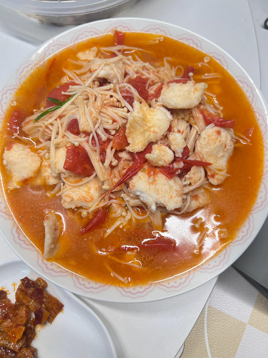 番茄鱼巴沙鱼（也可以用番茄龙利鱼），番茄酱汁超浓郁，营养又下饭！