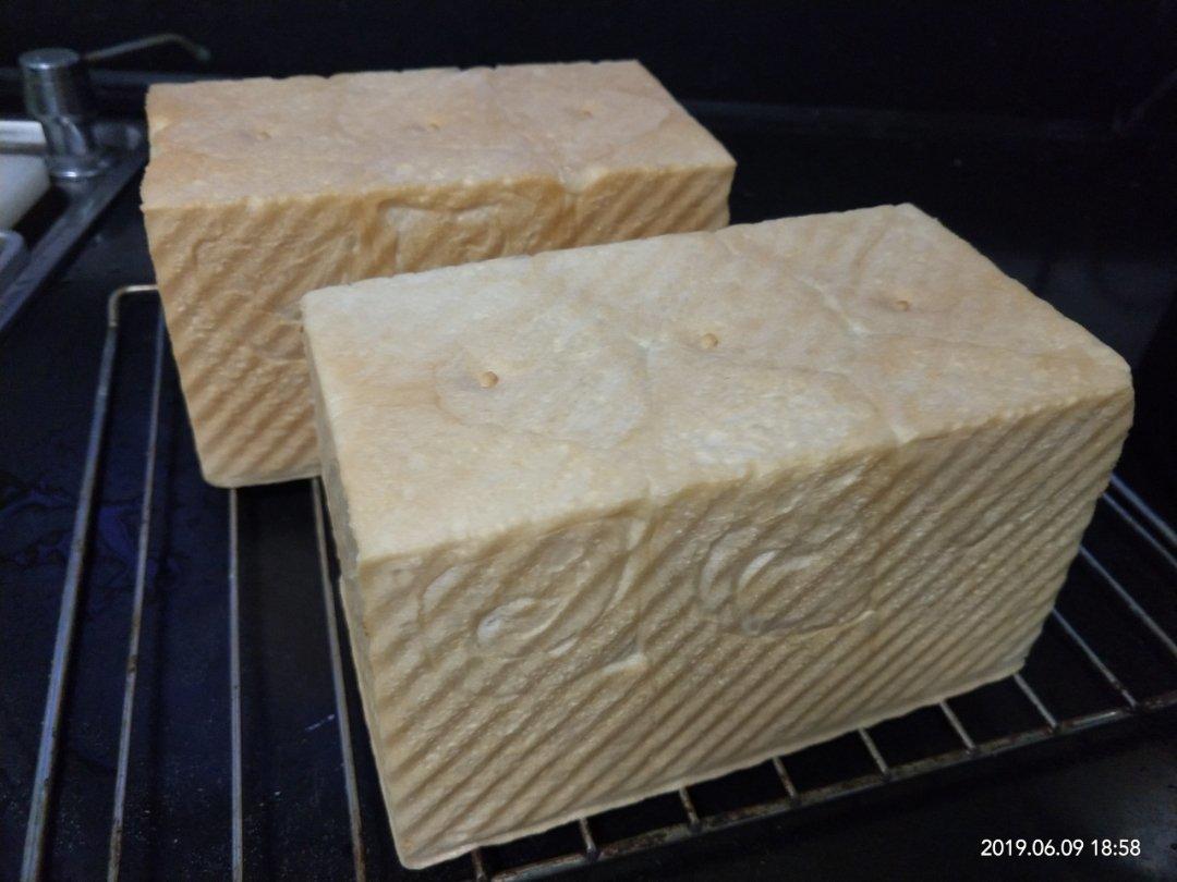 纯奶手撕吐司