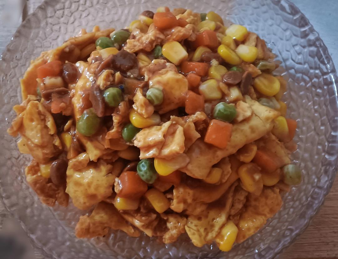 豌豆玉米胡萝卜丁炒鸡蛋