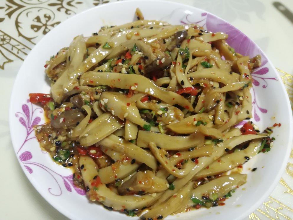 比肉还好吃的【手撕凉拌杏鲍菇】，上桌扫光光
