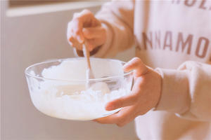 酸奶海绵蛋糕的做法 步骤4