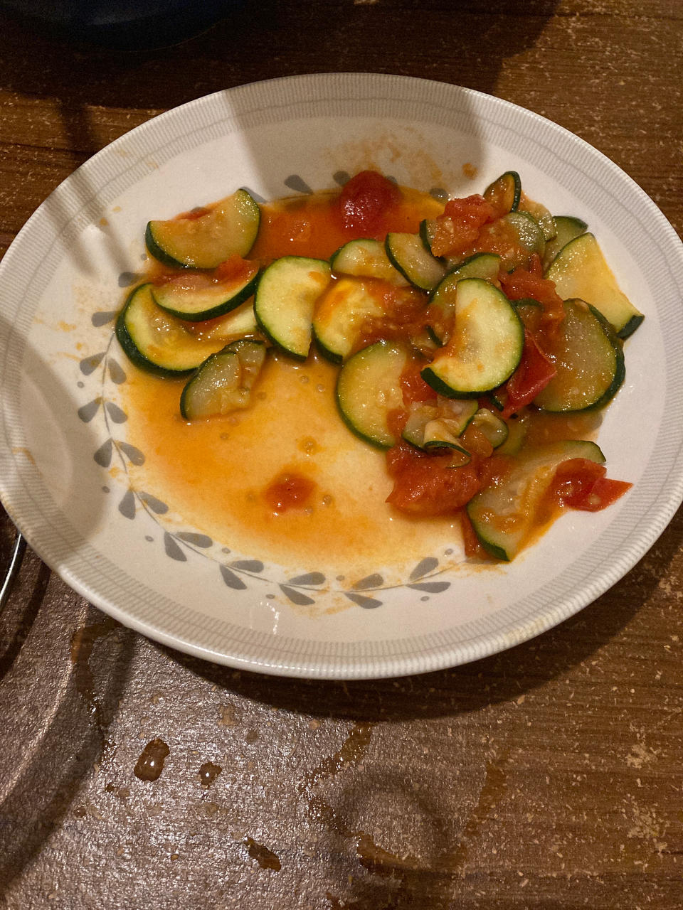 西红柿炒西葫芦