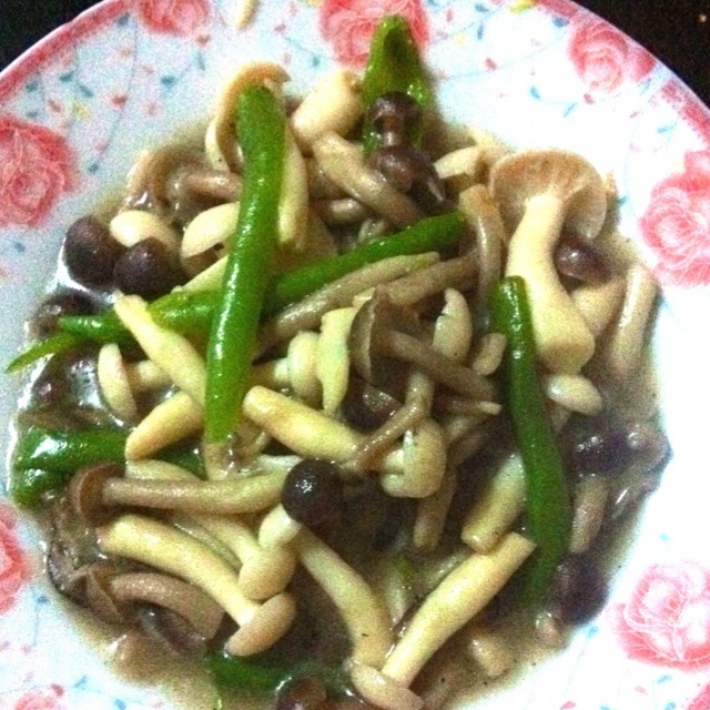 蚝油彩椒白玉菇