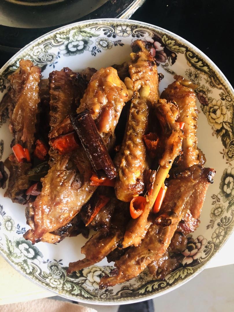 简单好吃的卤鸭翅