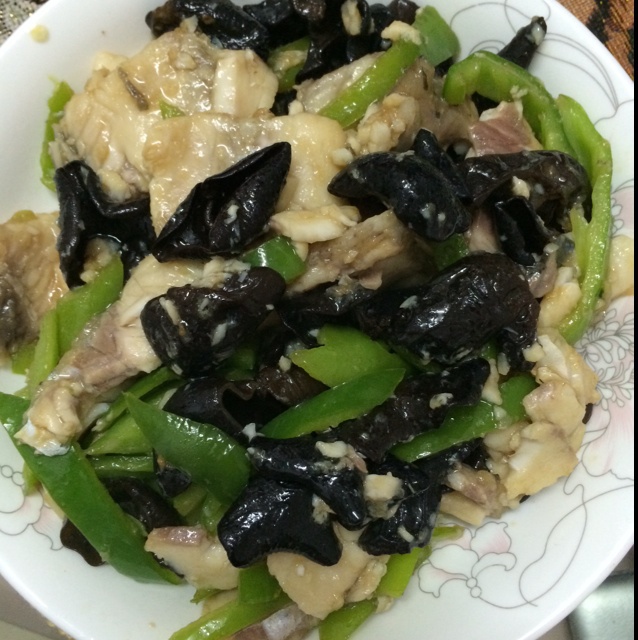 黑木耳黄瓜炒鱼片