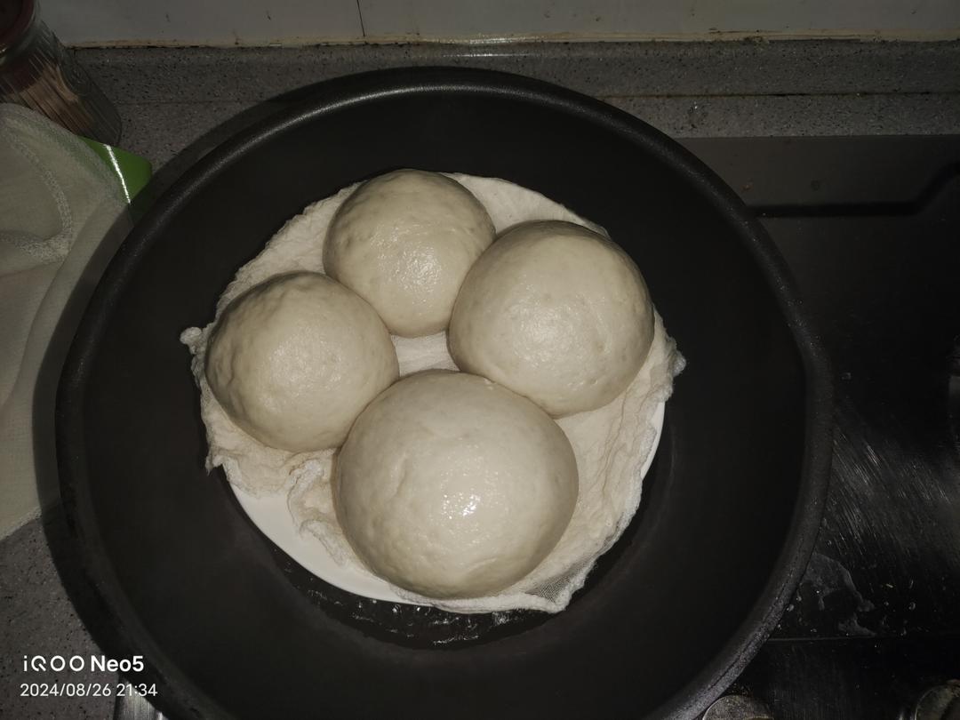 在面包机帮助下蒸馒头