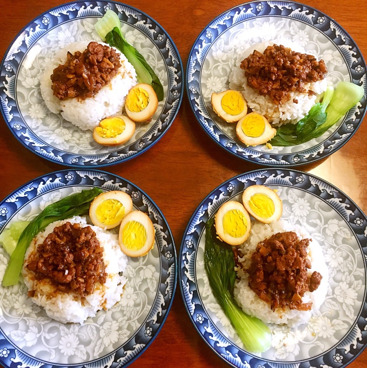 洋葱酥卤肉饭