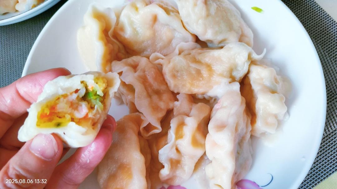 黄瓜虾仁鸡蛋饺子
