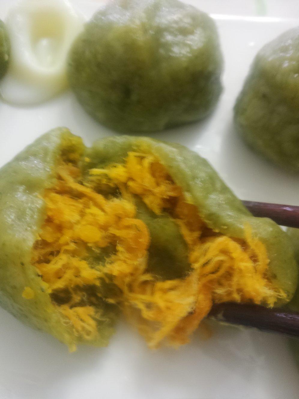 网红青团～～咸蛋黄肉松青团