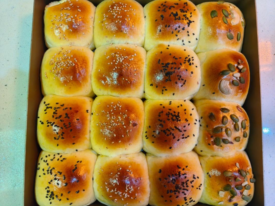 牛奶肉松小餐包（一次发酵）