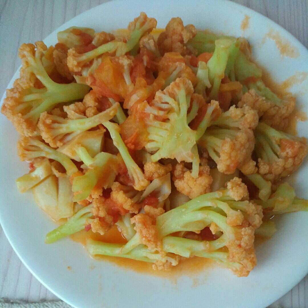 西红柿炒菜花