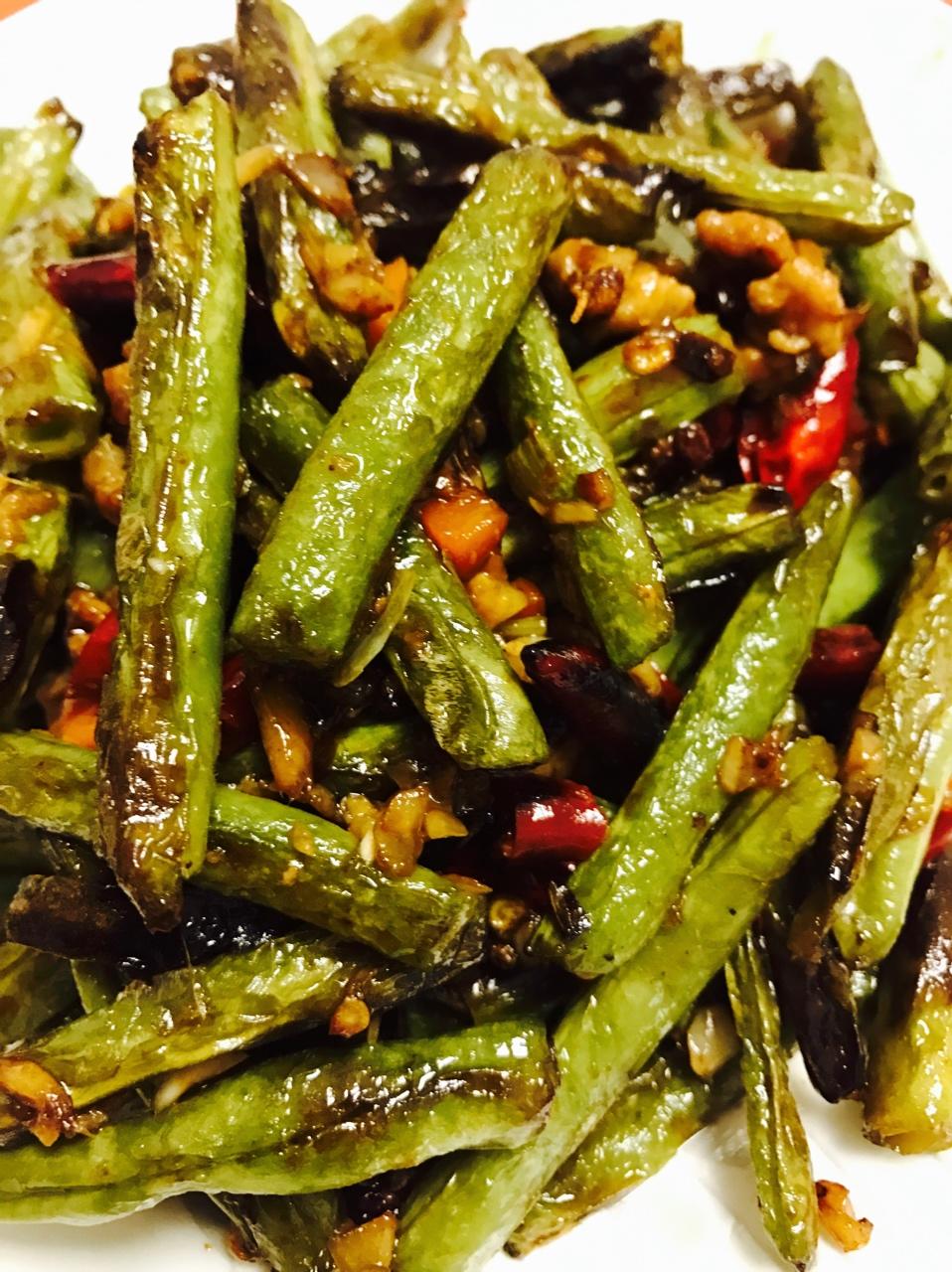 看似淑女,却不温柔做的干煸豆角