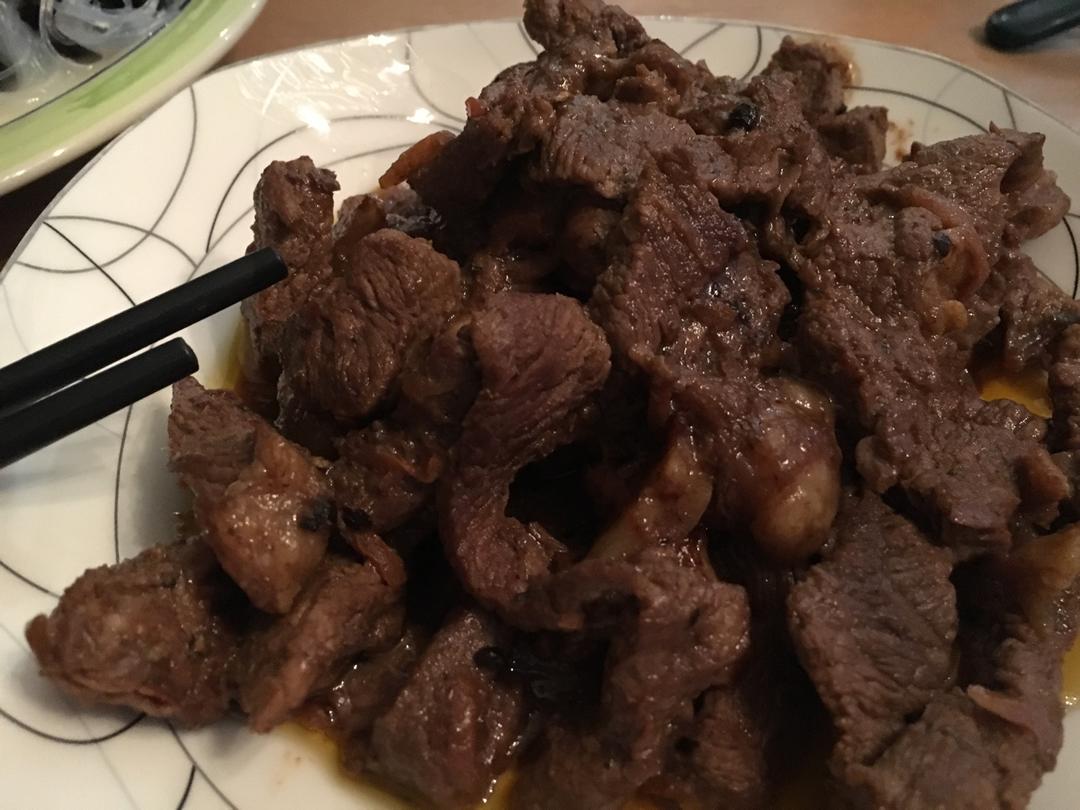 黑蒜子牛肉粒