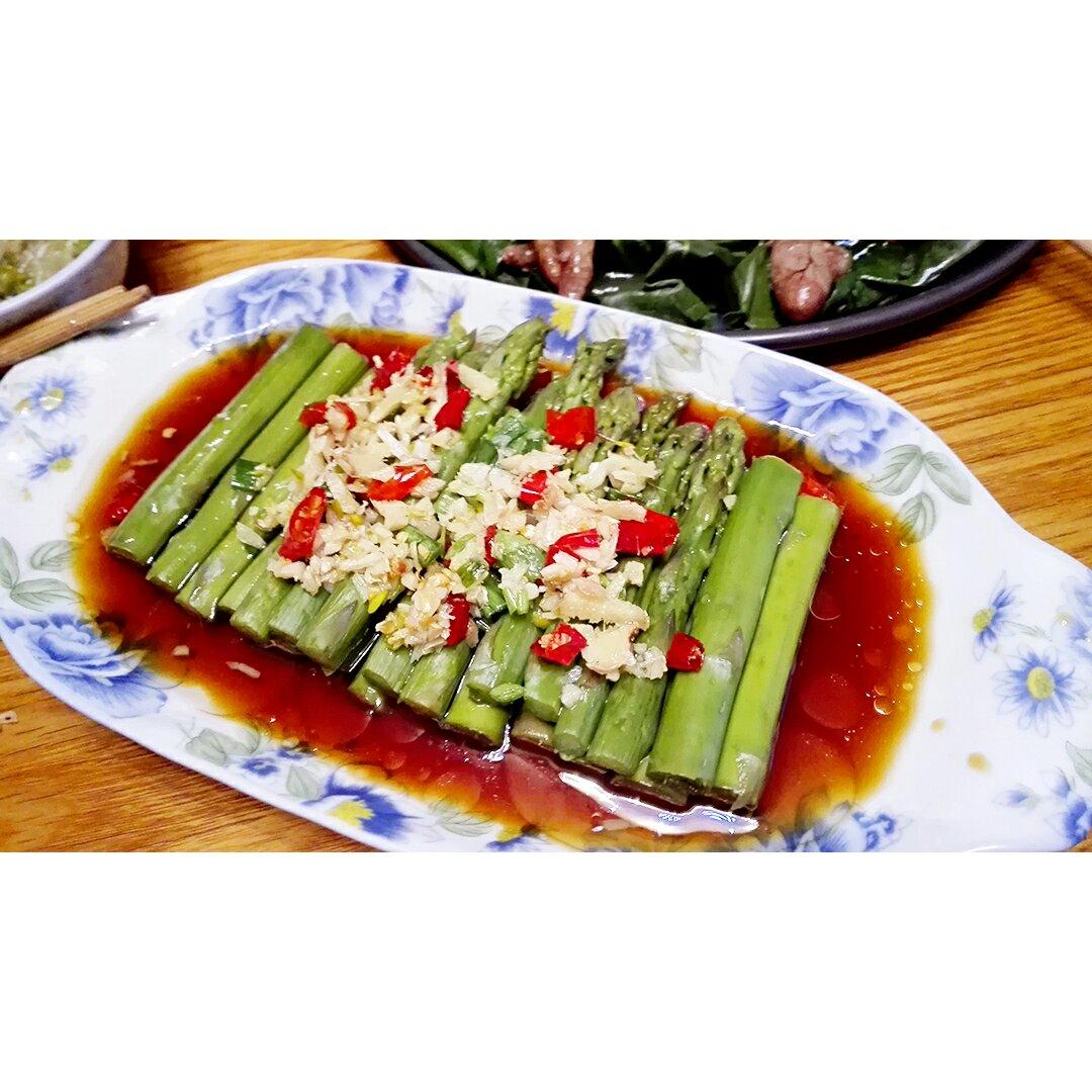 鲜味油淋芦笋