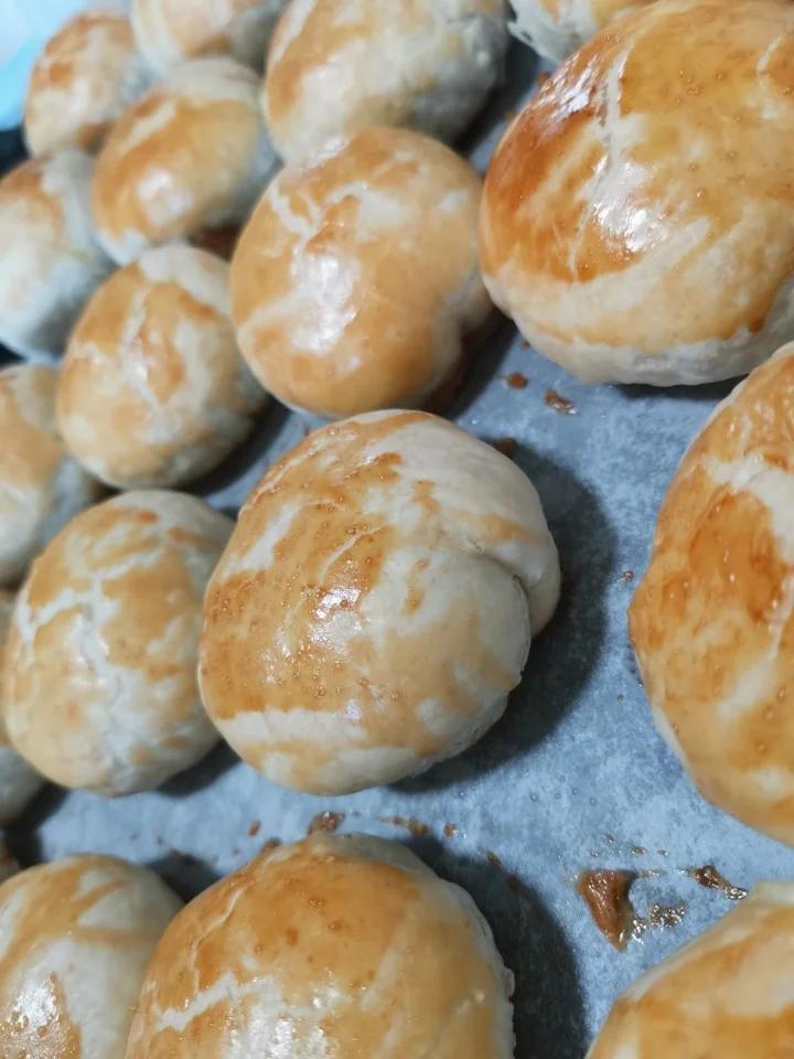 泳式鲜肉榨菜月饼