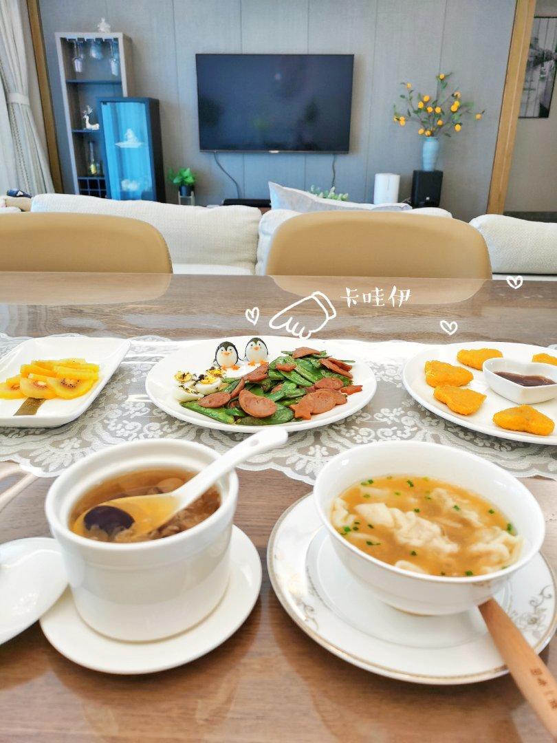 儿童创意餐：卡通企鹅鹌鹑蛋