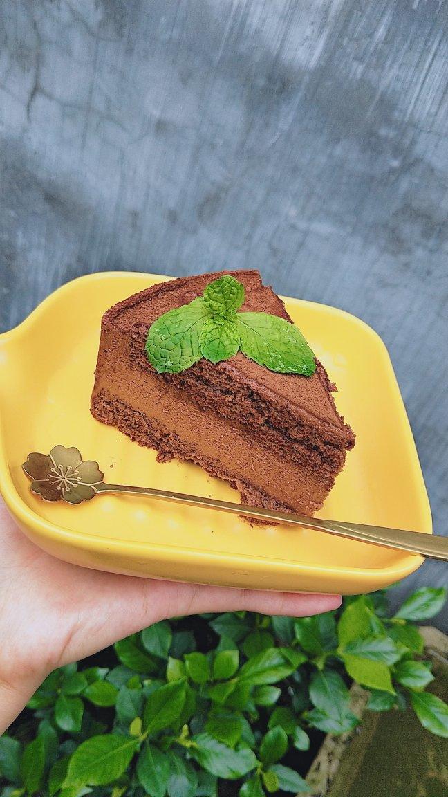 人走茶凉做的8寸香浓巧克力慕斯