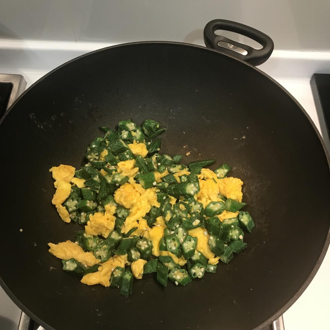 秋葵炒鸡蛋
