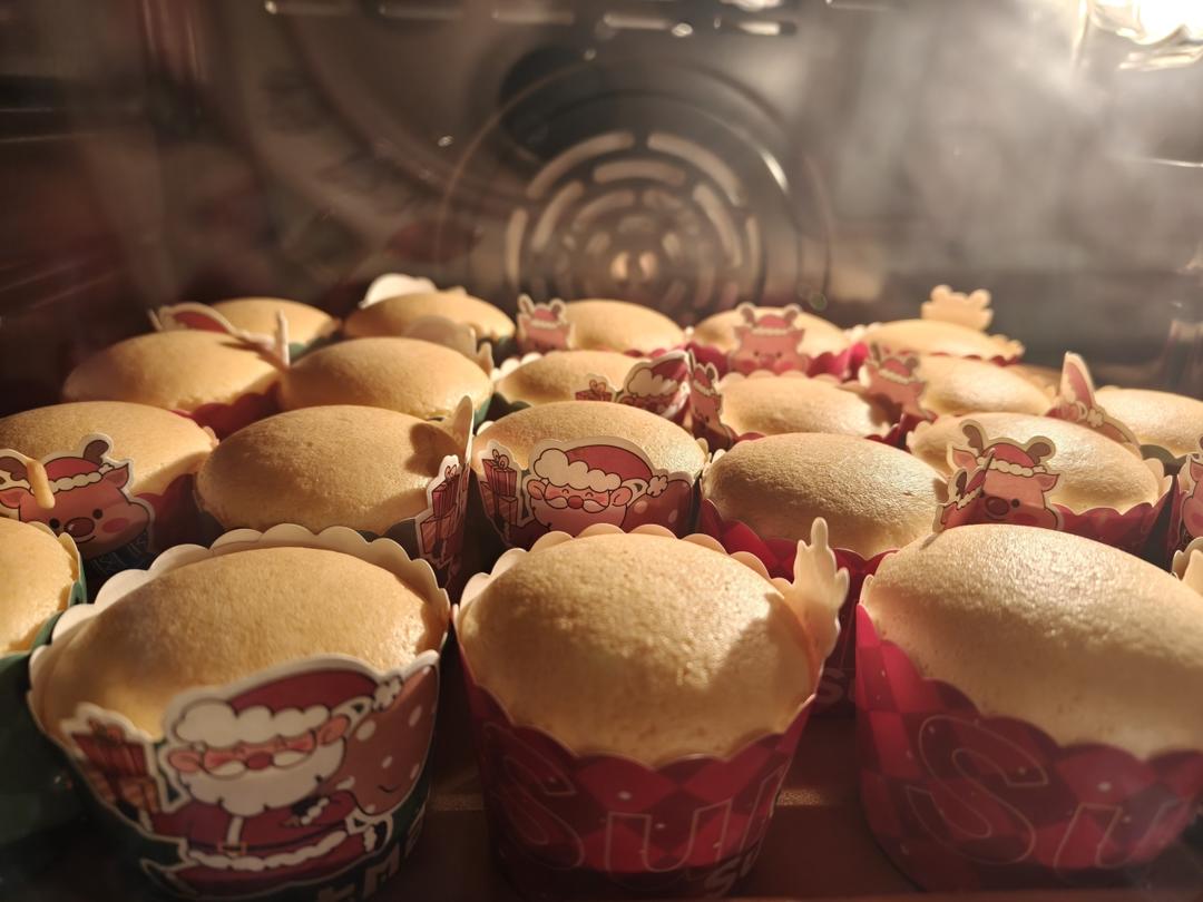 不塌陷不开裂不缩腰杯子蛋糕分享