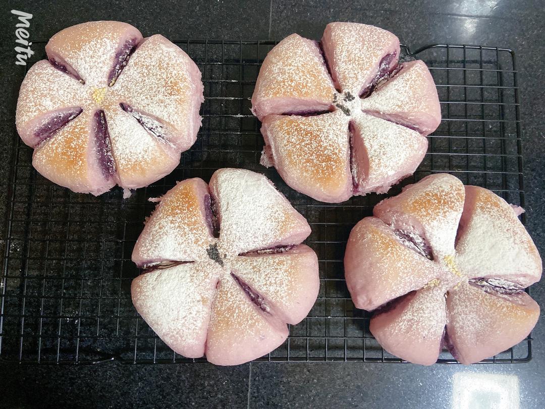 紫薯花朵面包