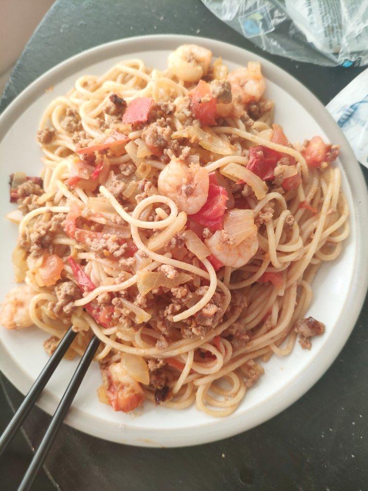 番茄肉酱意大利面