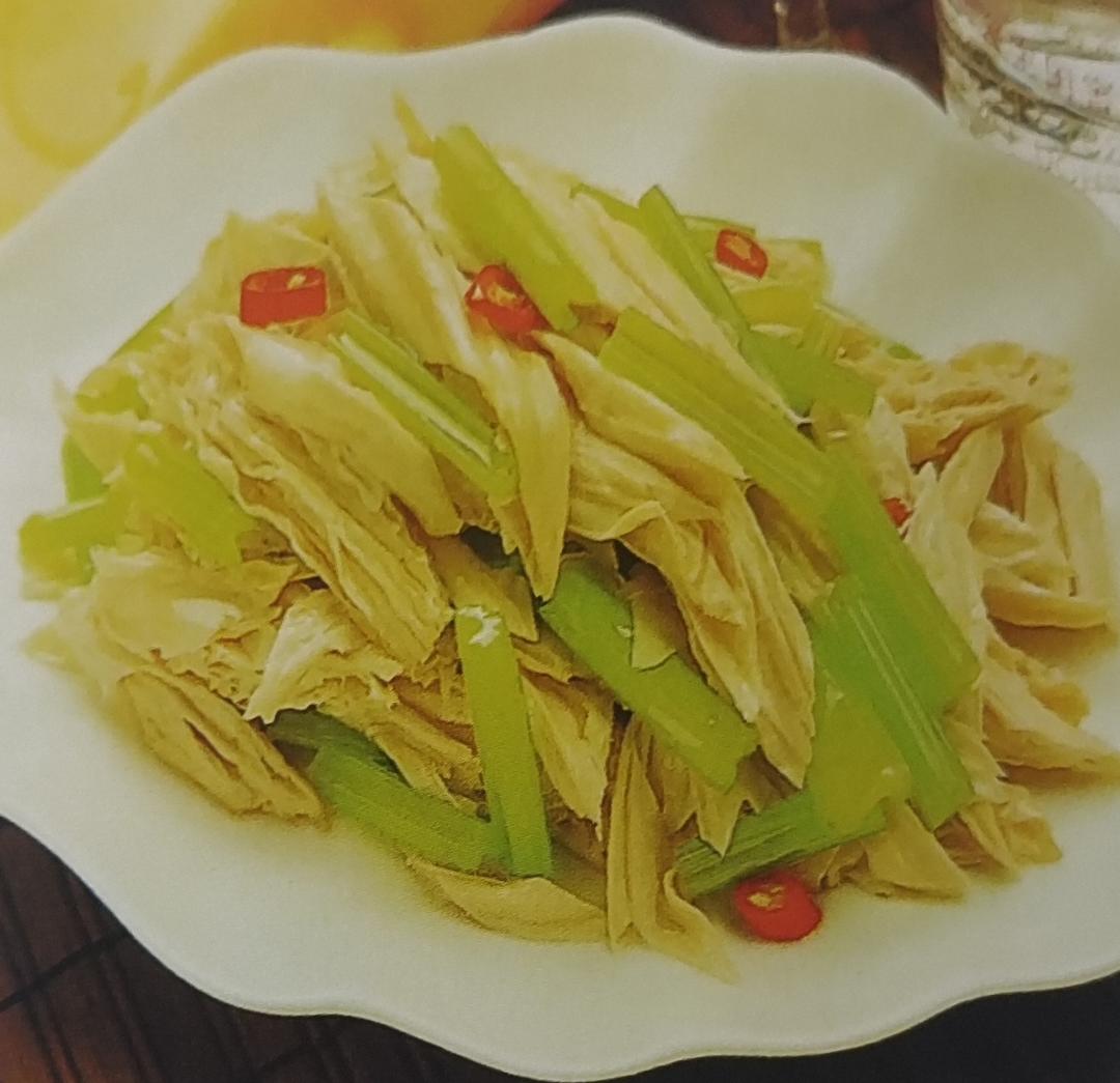芹菜拌腐竹（降低血压）
