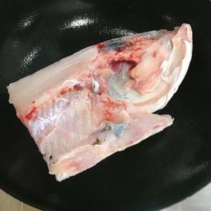 🔥农家美味💯紫苏炖鱼头的做法 步骤5