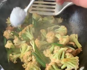 干锅菜花的做法 步骤5