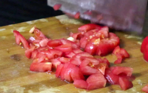 西红柿滑肉汤的做法 步骤1