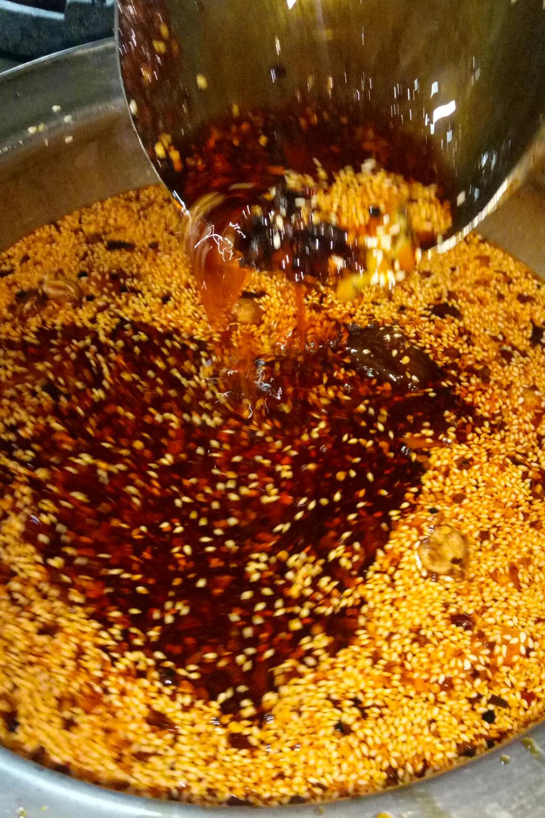 香酥锅巴做的川味红油