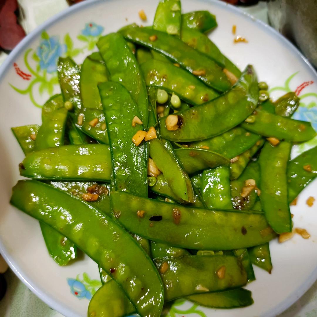 蒜蓉清炒荷兰豆，简单好做又好吃