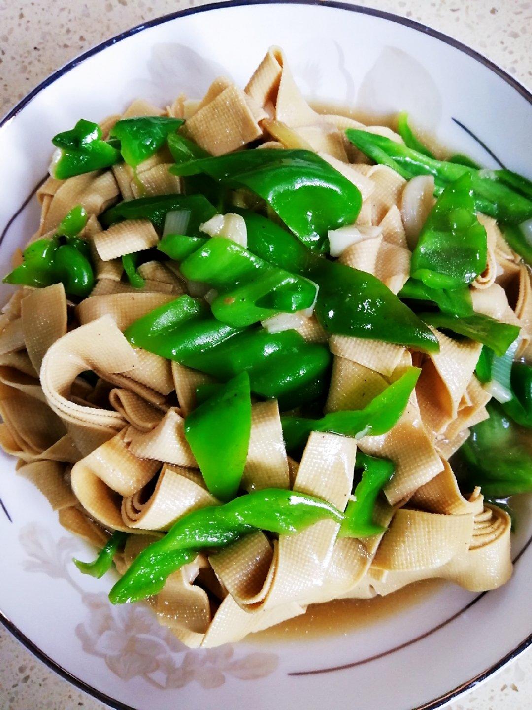 尖椒炒干豆腐