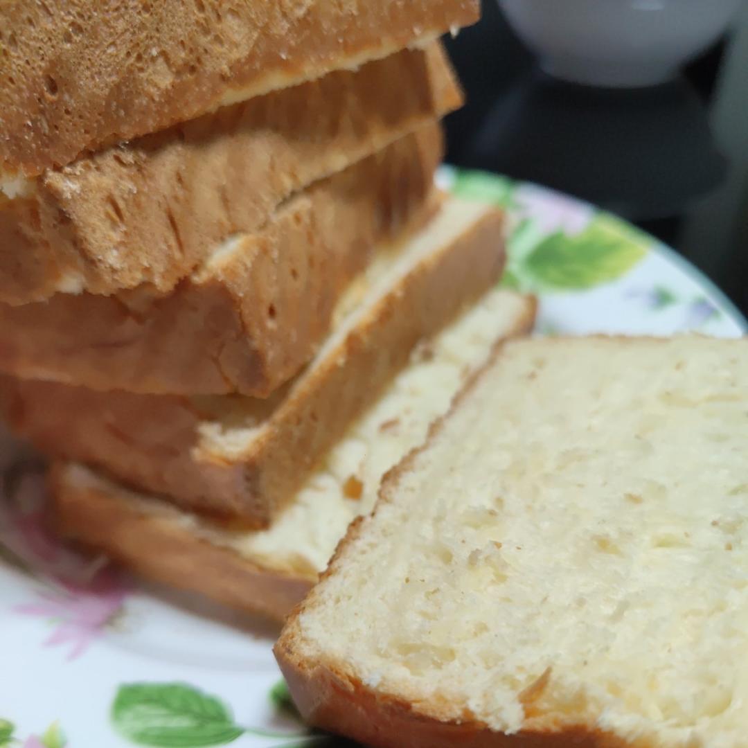 做一次就成功的牛奶吐司面包（手和面揉出手套膜）最后附全麦吐司