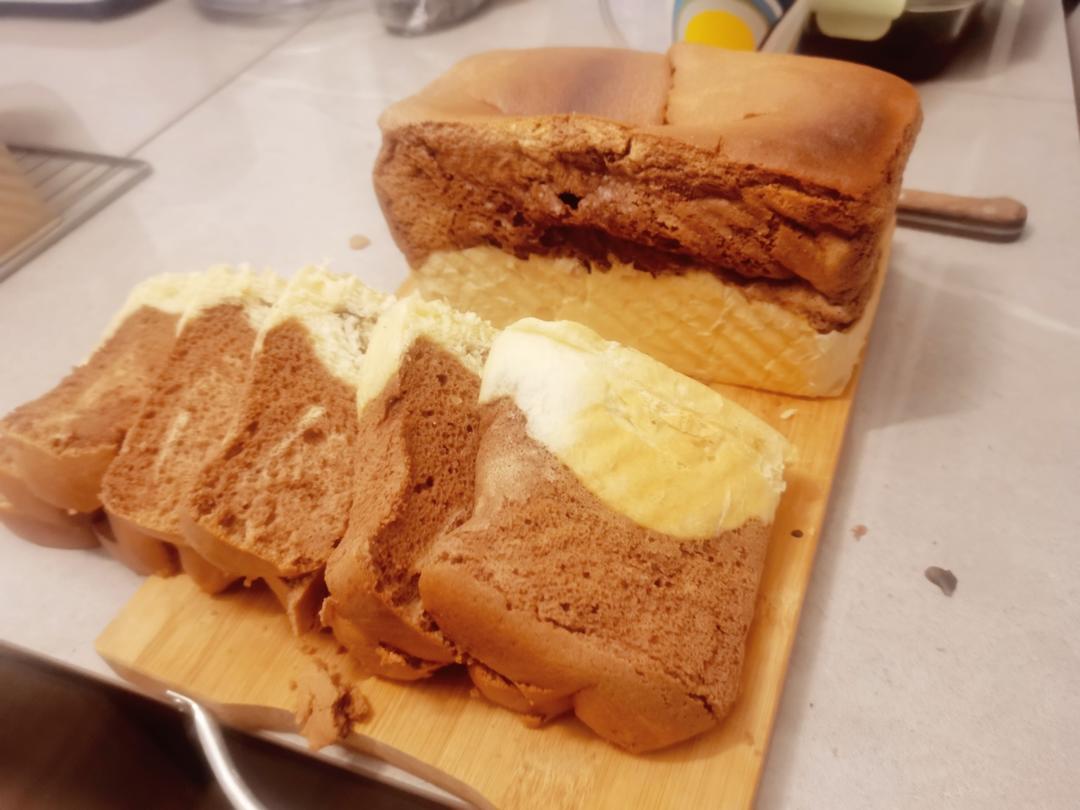 一次成功的黑钻吐司｜蛋糕➕面包的神仙搭配