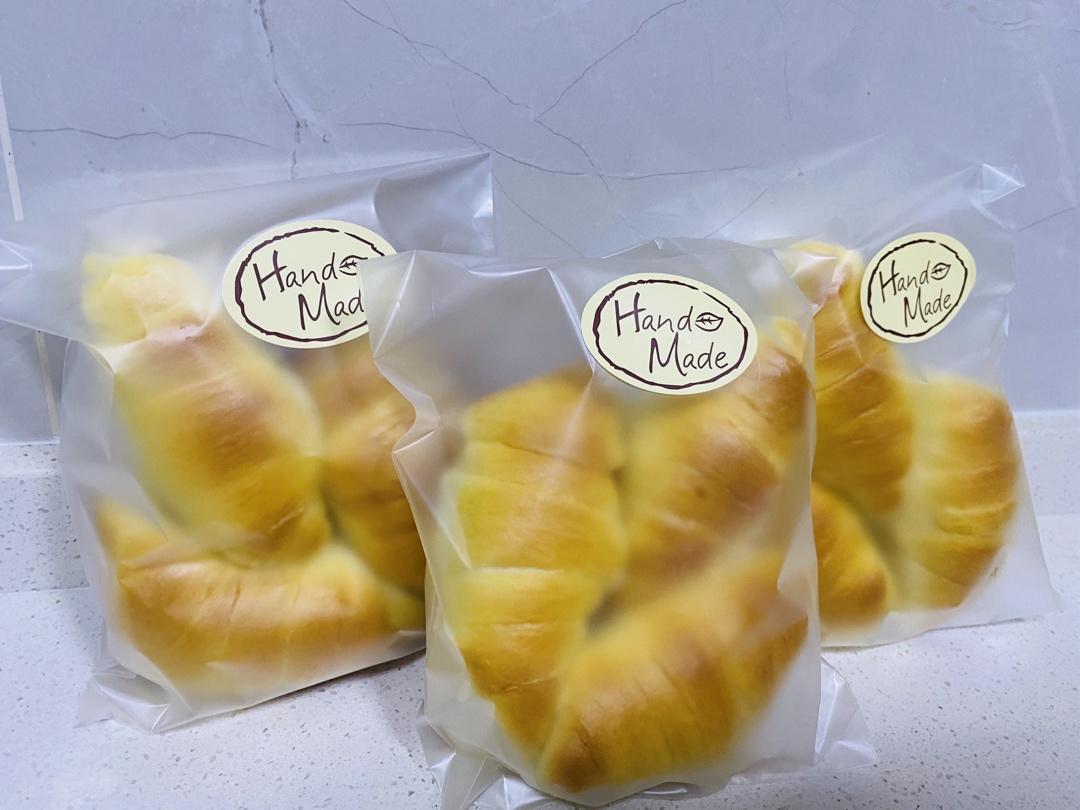 超软牛奶餐包，此配方超软不甜易出膜，放一礼拜不变硬