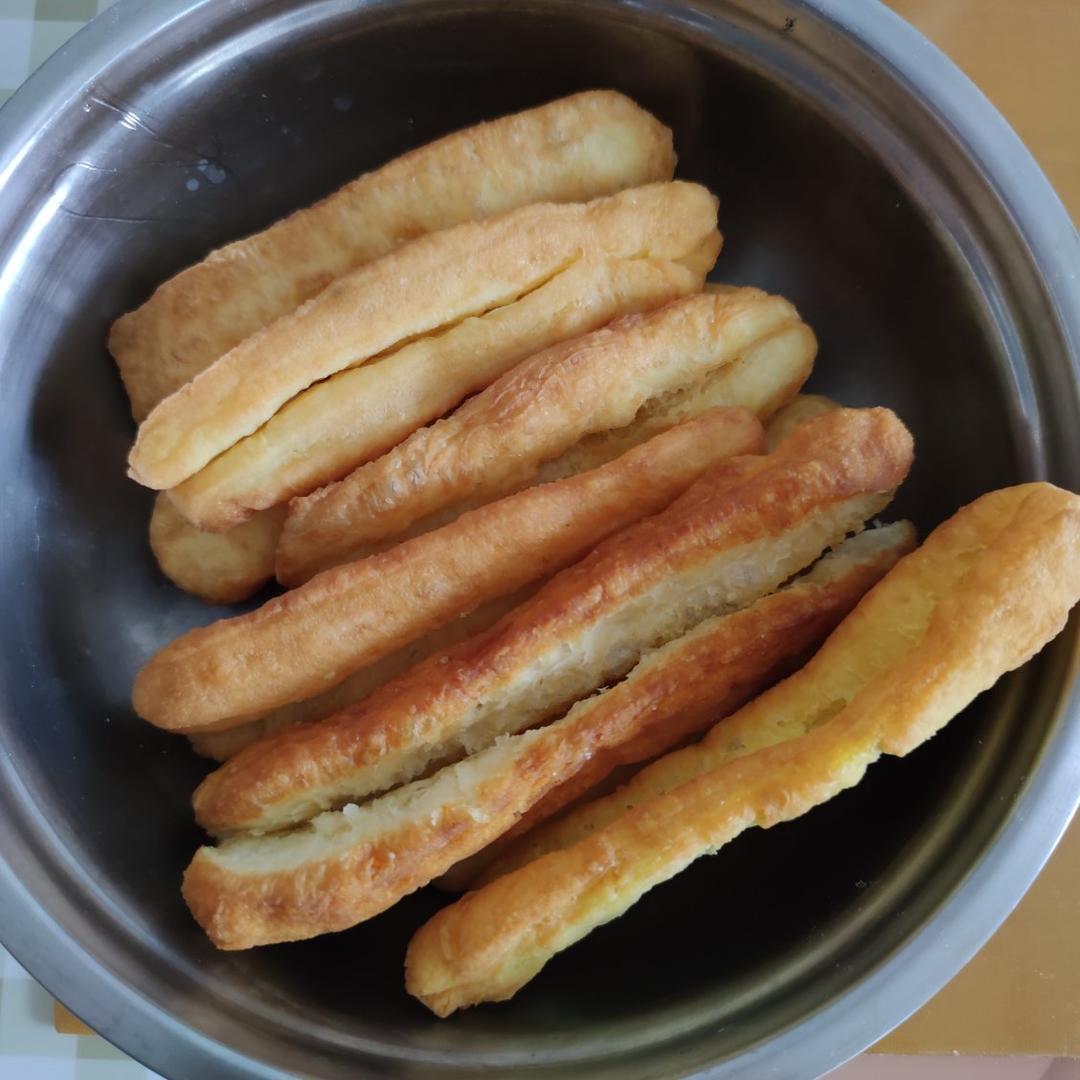 酥软小油条（早餐）