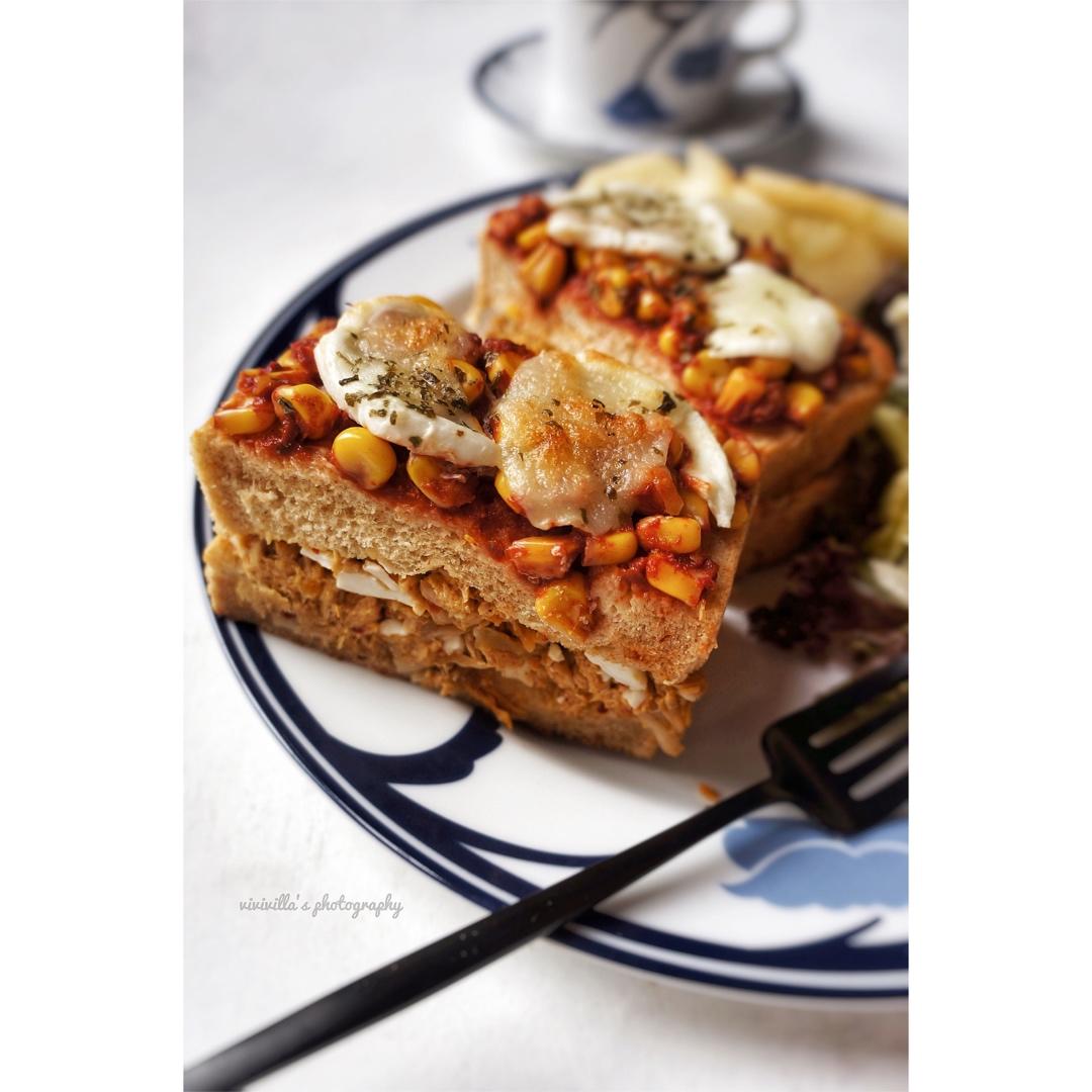 辣白菜金枪鱼玉米头爆浆三明治【健康一手握】——冷热版