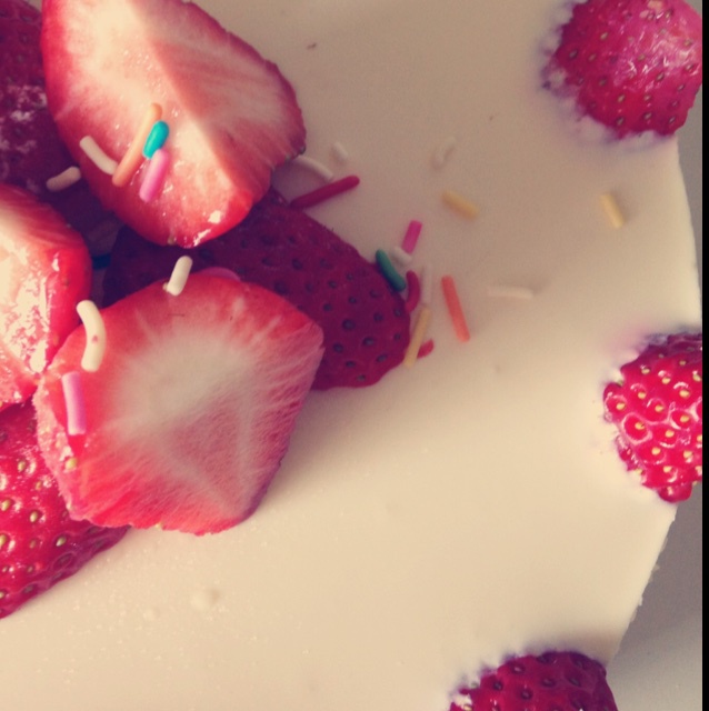 草莓冻芝士蛋糕