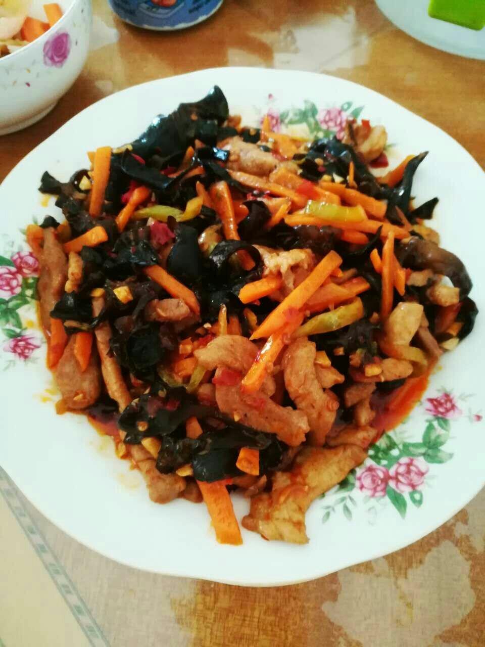 鱼香肉丝Yuxiang Shredded Pork