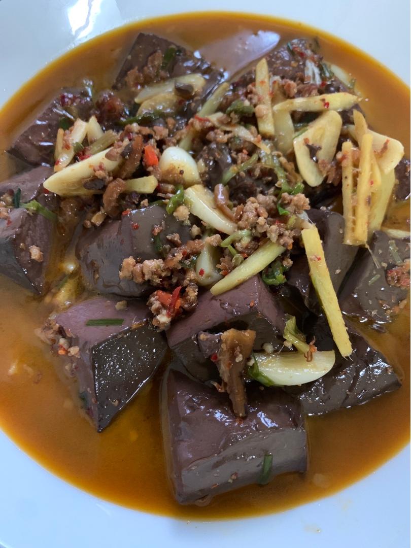 冒鸭血，让一碗白饭幸福飞起！