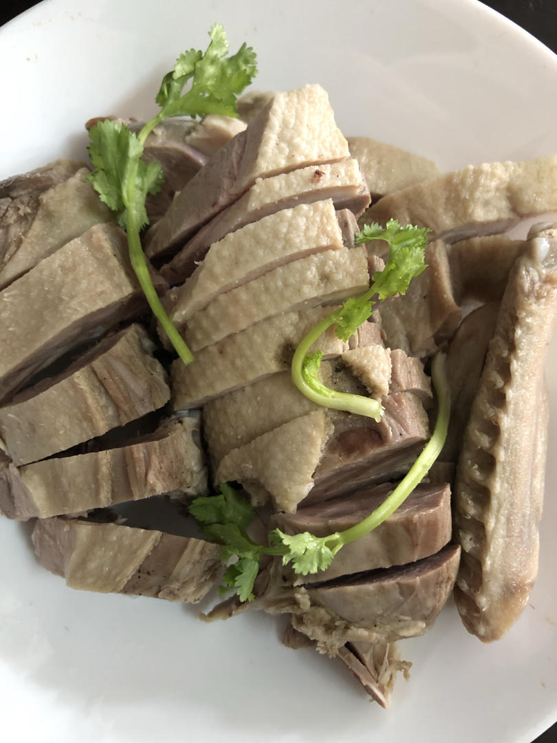 只需盐和时间，南京名菜盐水鸭腿零难度