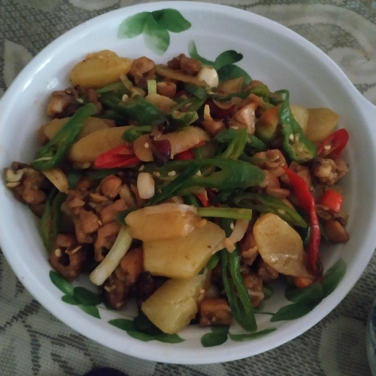辣椒炒鸡（临沂家常）