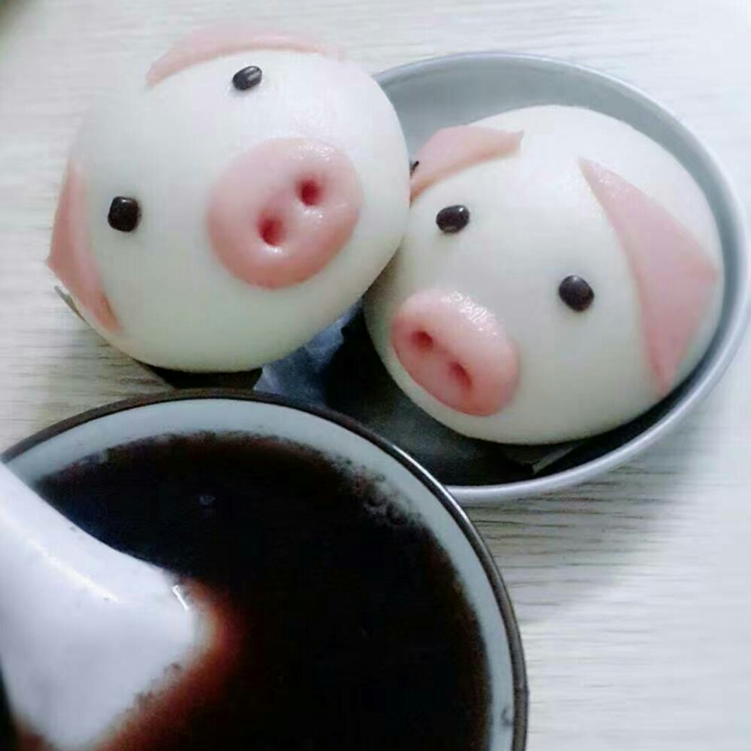 可爱的小猪豆沙包