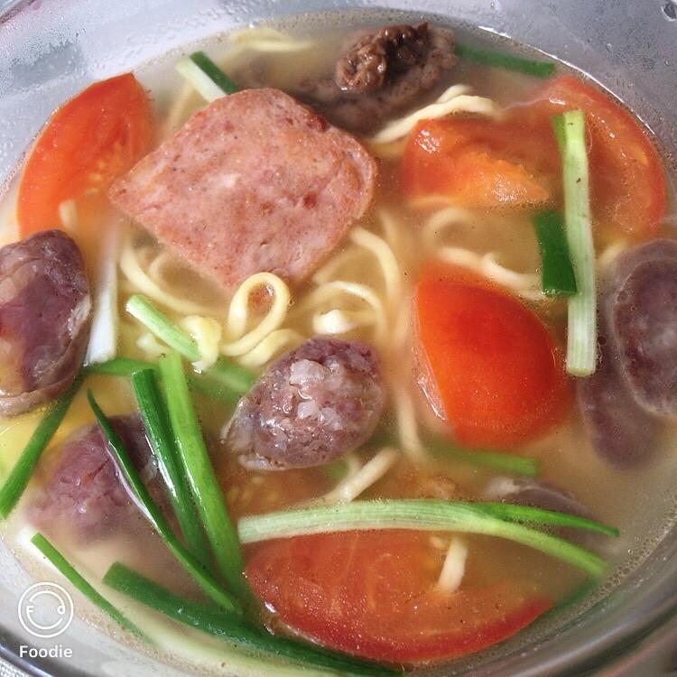 彩色蔬菜面条